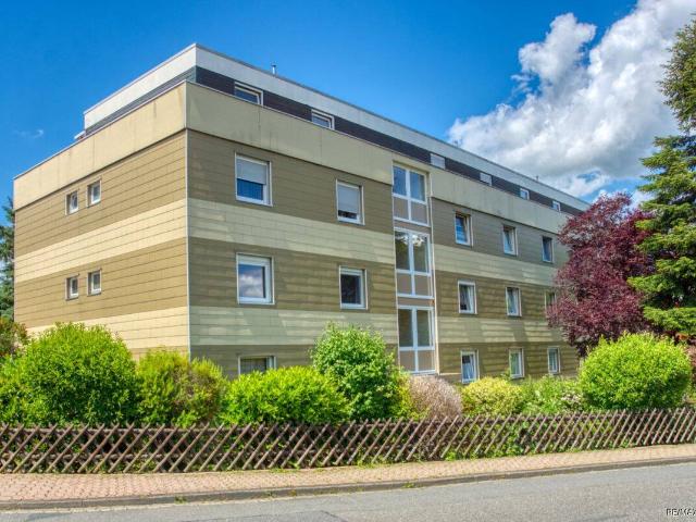3 Zimmer Wohnung mit Balkon