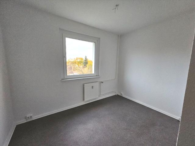 3 Zimmer Wohnung mit Balkon