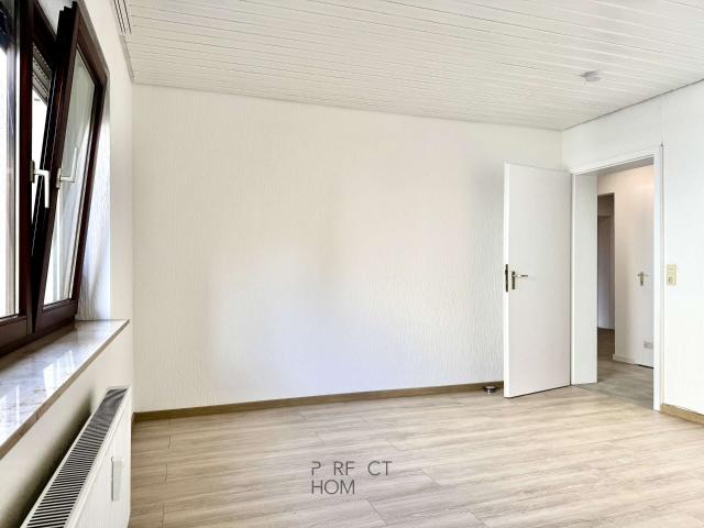 3 Zimmer Wohnung mit Balkon & 2 TG Plätzen in Böckingen – gepflegt & mit Gestaltungspotenzial