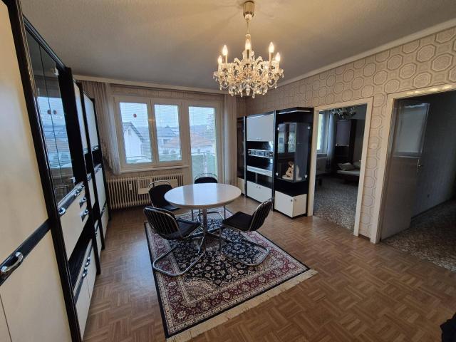 3 Zimmer Wohnung mit Balkon