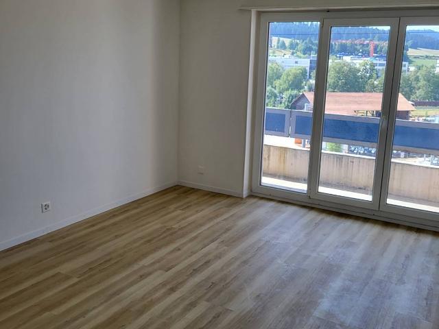 3 Zimmer Wohnung mit Balkon
