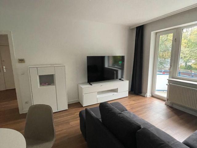 3 Zimmer Wohnung mit Balkon, 73 qm, in Barmbek, sofort verfügbar