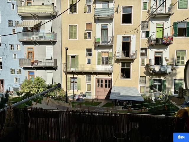 3 Zimmer Wohnung mit Balkon in ruhiger Innenhoflage