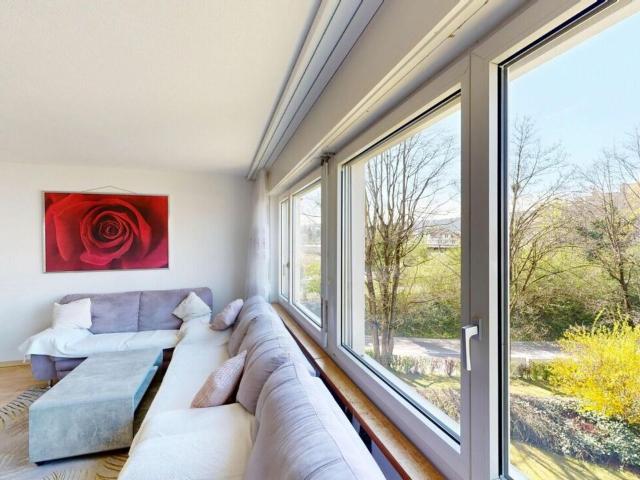 3 Zimmer Wohnung mit Balkon und Tiefgaragenplatz in Wohlen