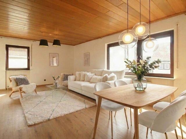3 Zimmer Wohnung mit Dachterrasse in Top Lage Seckbachs