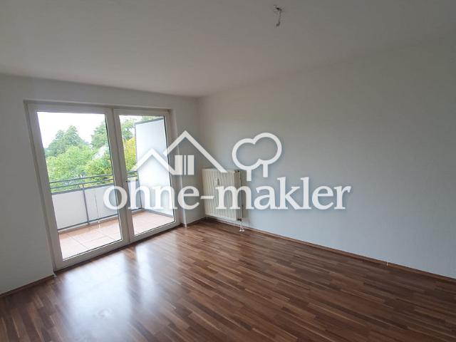 3 Zimmer Wohnung mit großem Balkon in zentraler Lage