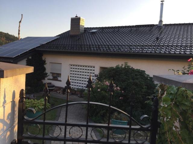 3 Zimmer Wohnung mit großer Terrasse im Lautertal