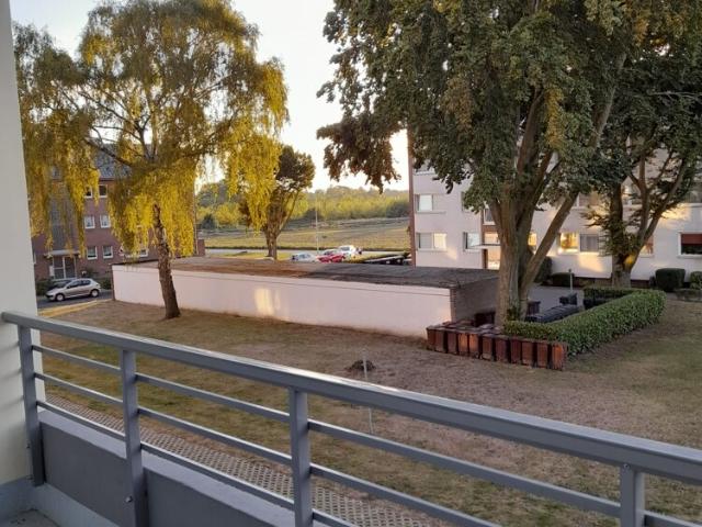 3 Zimmer Wohnung mit Küche, Diele, Badezimmer und Loggia, Nettetal Breyell, 1. Etage, Kapitalanlage!