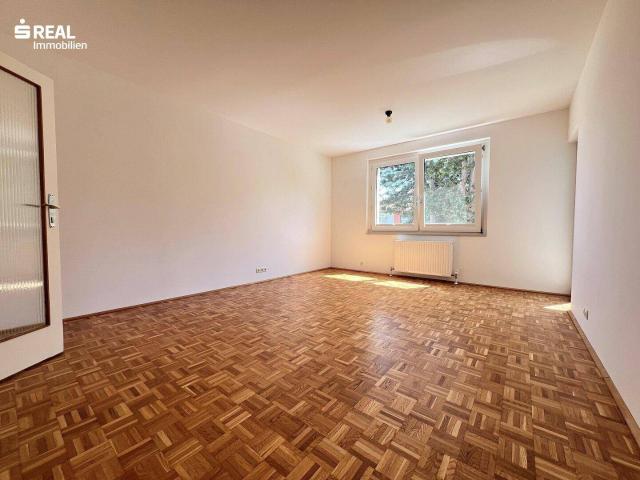 3 Zimmer Wohnung mit Loggia