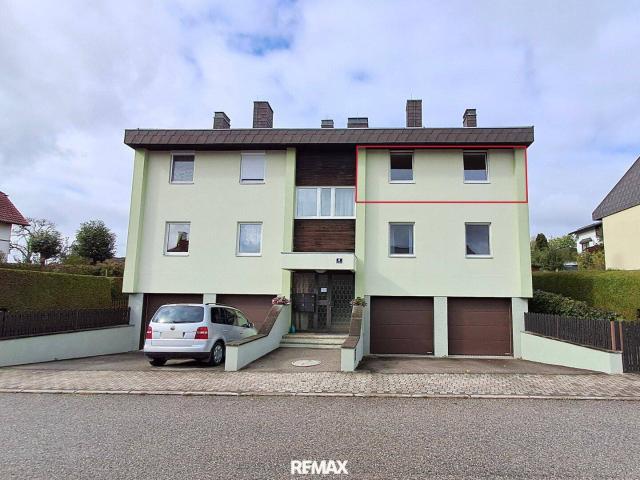 3 Zimmer Wohnung mit Loggia in Hofstetten