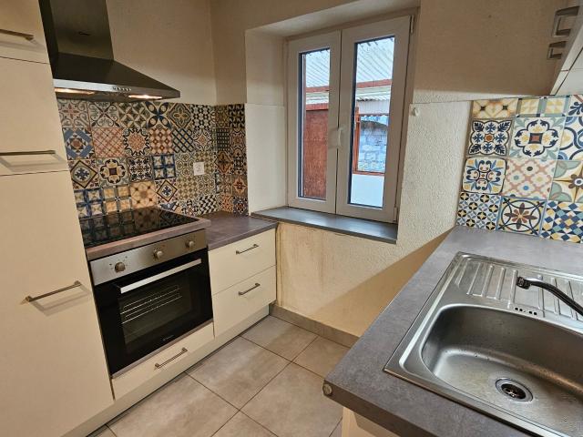 3 Zimmer Wohnung mit privatem Garten zur Miete in Courtemaîche