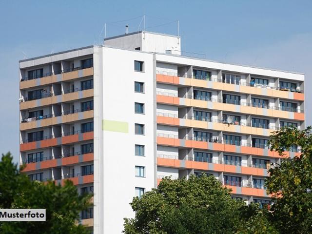 3 Zimmer Wohnung nebst Balkon