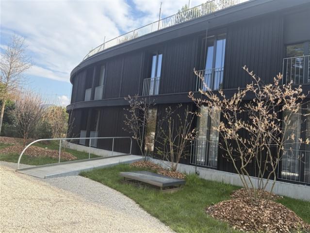 3 Zimmer Wohnung mit Terrasse und Garten