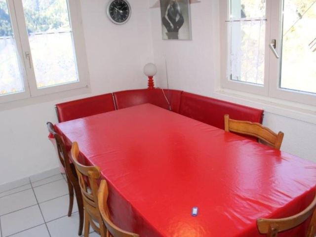 3 Zimmer Wohnung im 1. OG in 3 Familienhaus / appartamento di 3 locali nel primo piano in una casa con 3 appratamenti. Dreamo. Ch