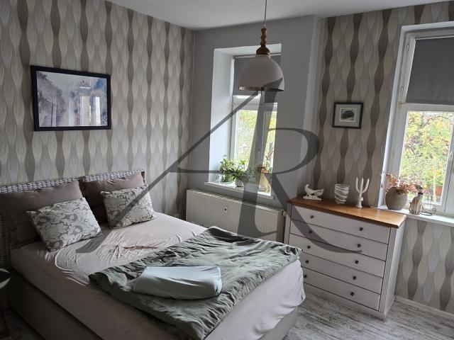 3 Zimmer Altbauwohnung mit Balkon in toller Lage zentrumsnah