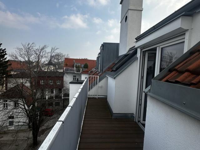 3 Zimmer Dachgeschoßwohnung mit Balkon und Stellplatz am Josefsplatz