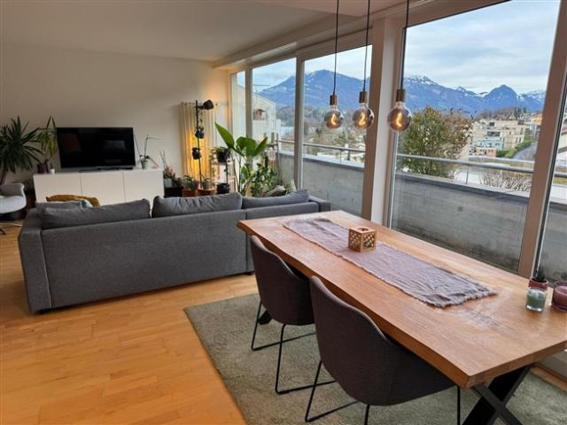3½ ZIMMER DACHWOHNUNG IN LUZERN, MÖBLIERT, TEMPORÄR