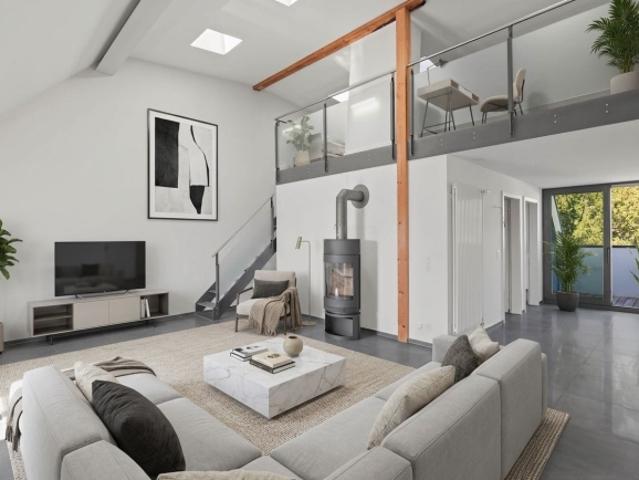 3½ Zimmer Dachwohnung mit Galerie nahe Bern stilvoll & einzigartig