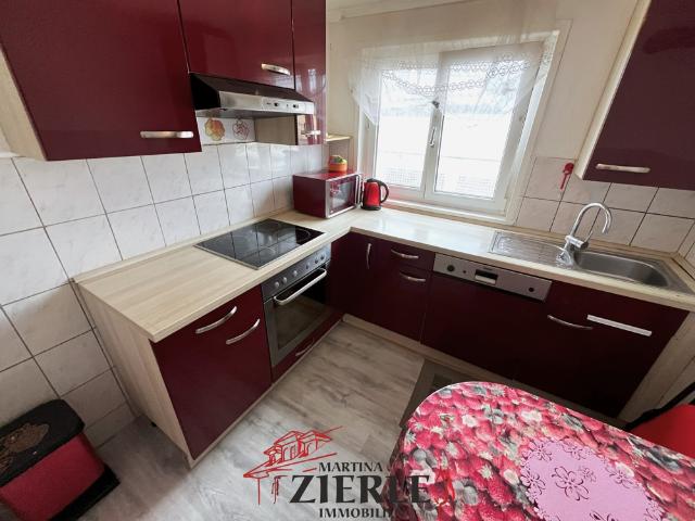 3 Zimmer DG Wohnung in Eislingen Süd mit zusätzlich ausgebauter Bühne und viel Gestaltungsspielraum!