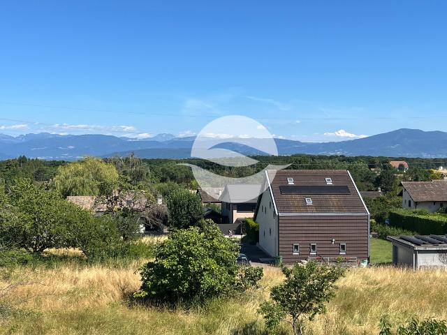 3 Zimmer Duplex + Zwischengeschoss mit Balkon Freie Aussicht See und Alpen