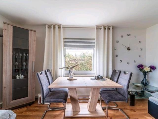 3 Zimmer EG Wohnung mit Garten