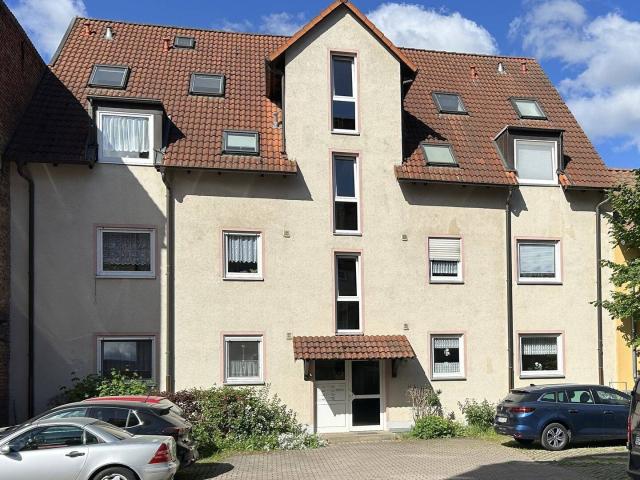 3 Zimmer Eigentumswohnung mit Balkon, Tiefgaragenstellplatz und Außenstellplatz!