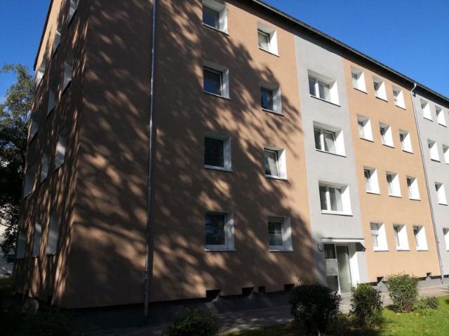3 zimmer etagenwohnung mit balkon zur miete in duisburg obermeiderich