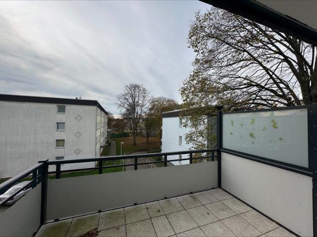 3 zimmer etagenwohnung mit balkon zur miete in leverkusen steinbüchel
