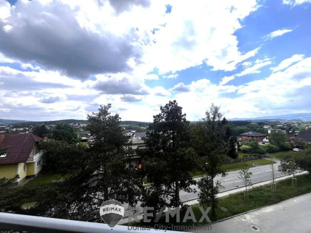 3 Zimmer inkl. Balkon und Garagenplatz