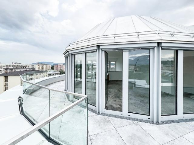 3 Zimmer Maisonette mit Terrasse und Parkplätzen