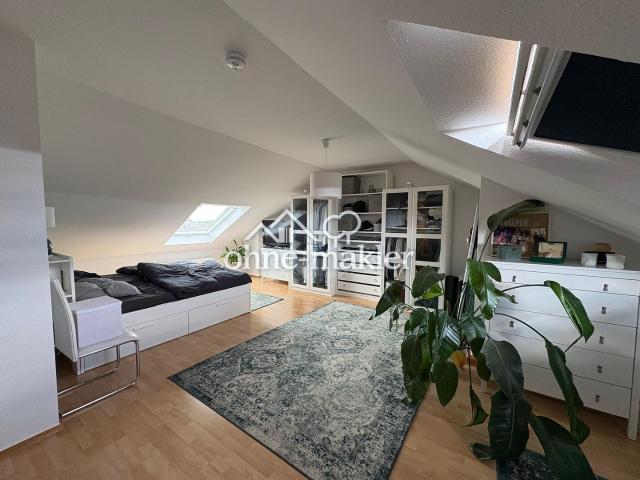 Provisionsfrei* 3 Zimmer Maisonette mit EBK und Garage