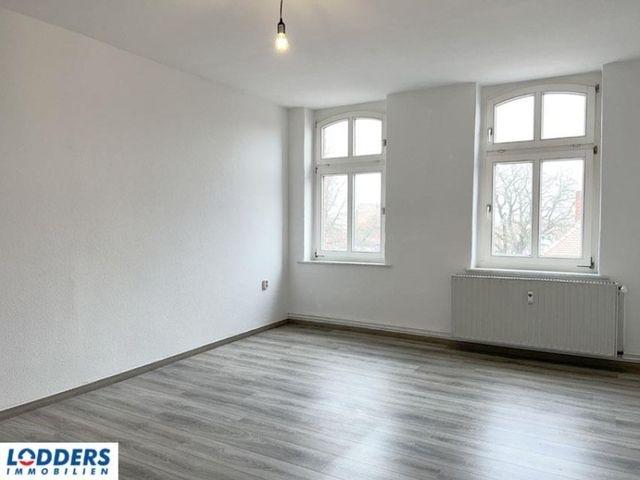 3 Zimmer mit Einbauküche