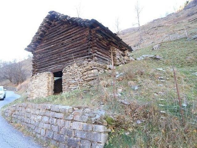 3.Zimmer Rustico an sehr ruhiger, sonniger Aussichtslage in der Natur / 3 Zimmer Rustico sehr ruhig, sonnig mit schöner Aussicht