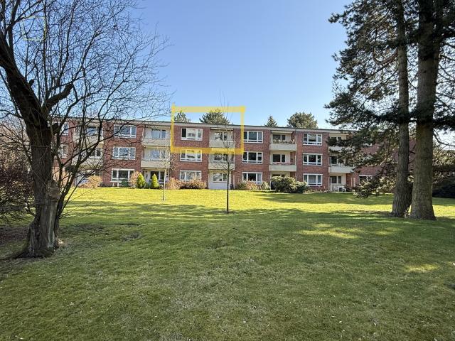 3 Zimmerwohnung Endetage ruhige Wohnstraße mit Fernheizung zum attraktiven Preis