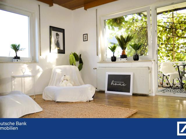 3 Zimmerwohnung für wenig Geld mit großer Terrasse, eigenem Garten plus Garage !