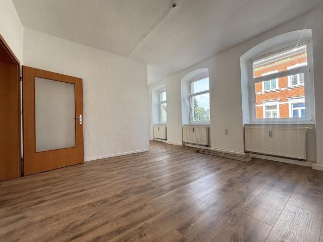 3 Zimmerwohnung mit Badewanne!