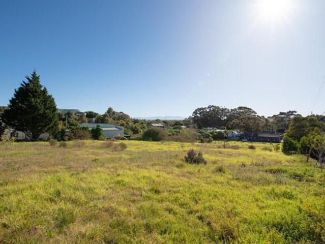 3 000 m² Land available in Napier