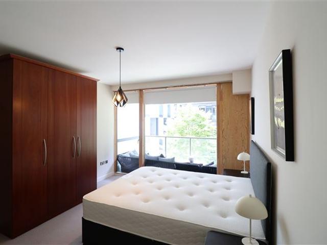 3,000 / month | Hanover Dock, Hanover Quay, Grand Canal Dk, Dublin 2 Eoin O'Neill Property Advisers 5006 MyHome. Ie Lettings
