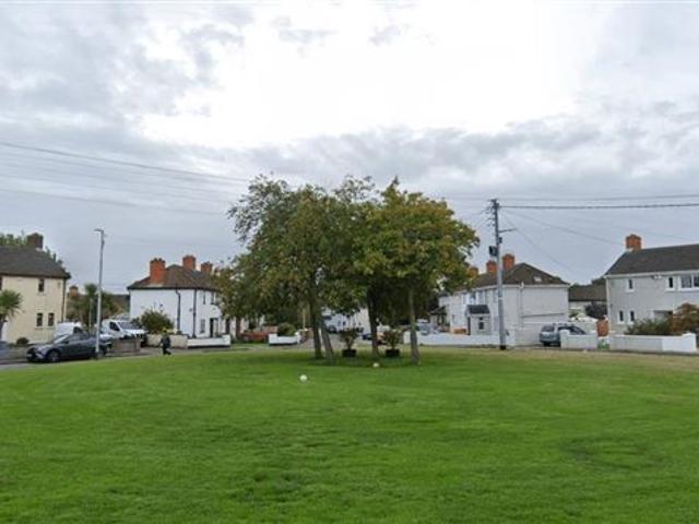 3,000 / month | Saint Pappin Green, Glasnevin, Dublin 11 Ray Cooke Auctioneers 5015 MyHome. Ie Lettings
