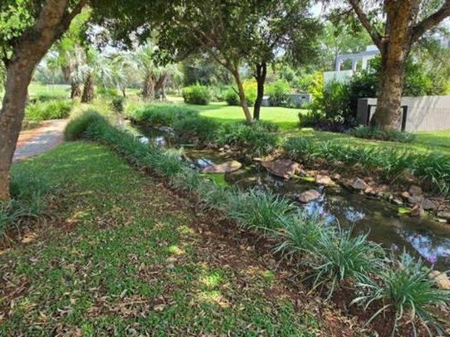 3 006 m² Land available in The Island Estates