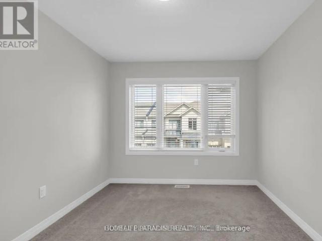 3 15 BLACKLOCK STREET E