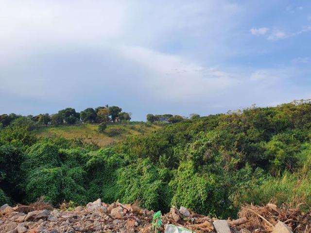 3 165 m² Land available in Marburg
