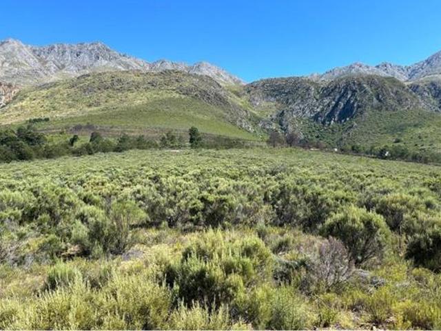 3 198 m² Land available in Oudtshoorn