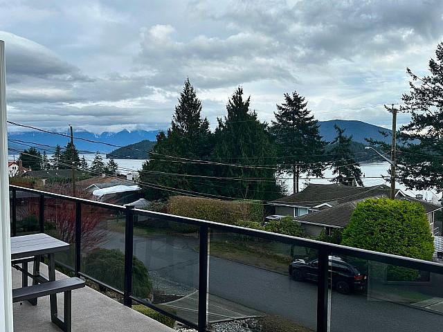 $3,100 / 3br 1200ft2 Stunning 3 bedroom Suite With Panoramic