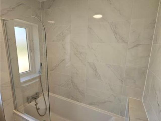 3,100 / month | Beechwood Grove, Clonsilla, Dublin 15, Co. Dublin Robert Lowry Properties 5008 MyHome. Ie Lettings