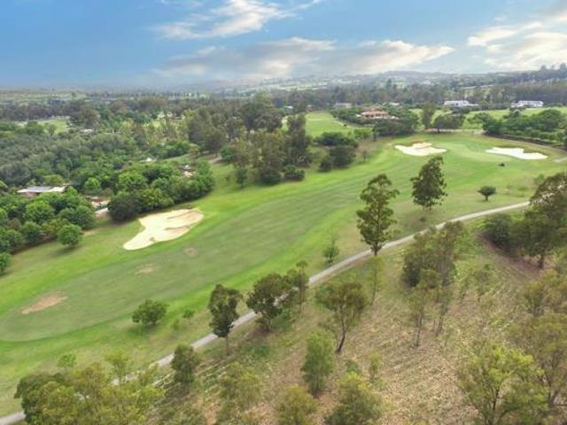3 108 m² Land available in Lindley