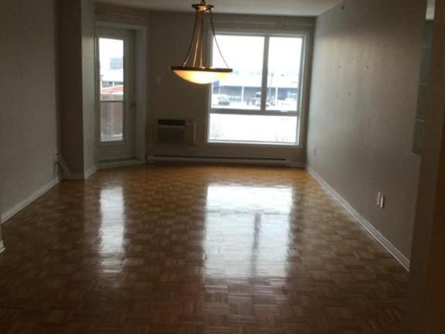 3 1/2 Montréal Anjou 1 725 $/mois