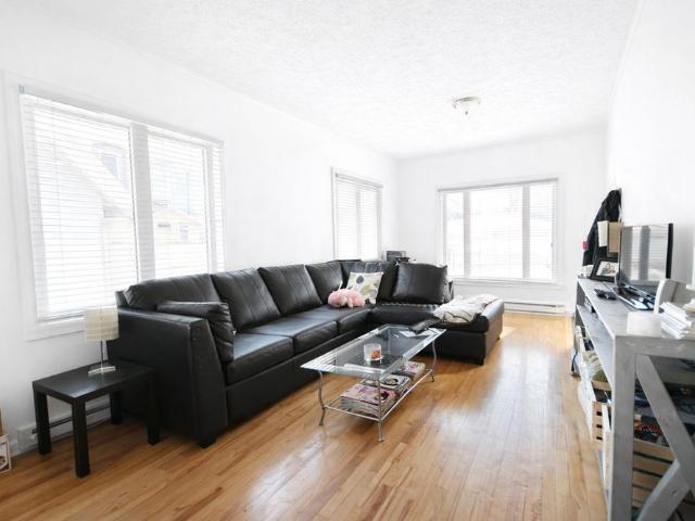 3 1/2 Au RDC Avec Patio