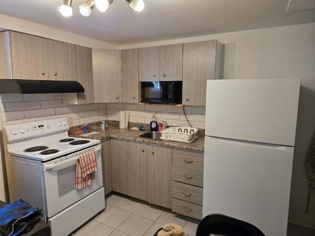 3 1/2 a louer à Laval