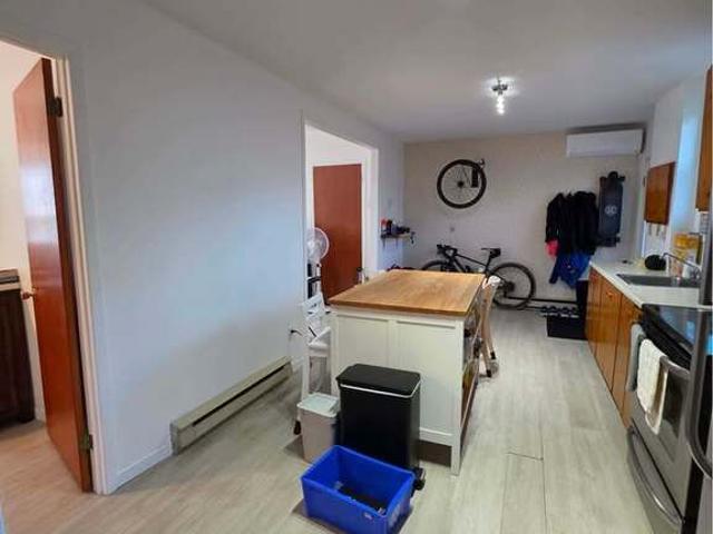 3 1/2 À LOUER BASSE VILLE
